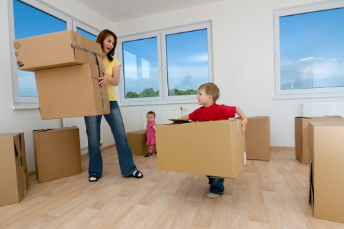 Flexible man and van service for urban relocations