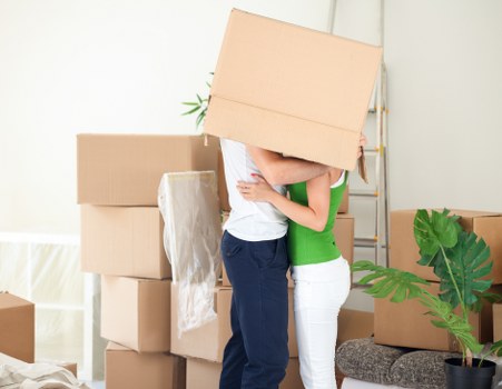 Specialist movers navigating a narrow Primrosehill property