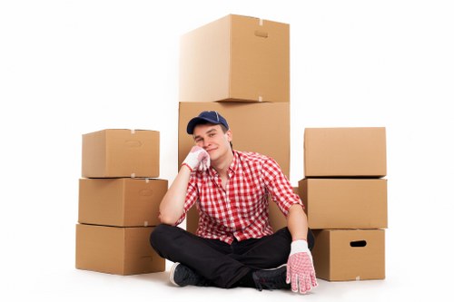 Urgent house move service in Primrosehill with packing support